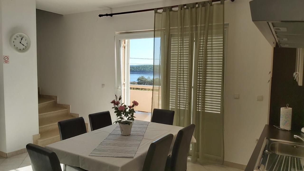 Apartman Barbat-Za Cijelu Obitelj Barbat na Rabu Bagian luar foto